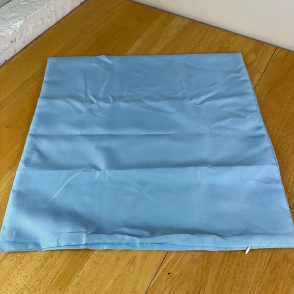 Pillow Cover By Easy-Going, New DHPW6078/20x20 in 4 pieces/Sky Blue - Picture 2 of 6